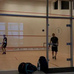 Squash Olsztyn: Najlepsze korty, ceny i jak zacząć grę!