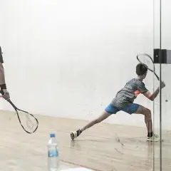 Squash Białystok: Korty, Ceny i Jak Zacząć Grę