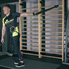 Jak rozciągać biceps? Skuteczne ćwiczenia i błędy