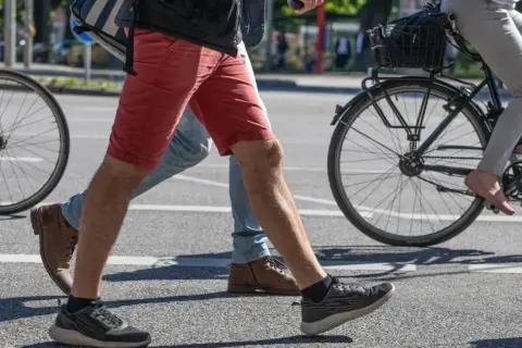 Rower czy bieganie na brzuch? Sprawdź, co działa lepiej!