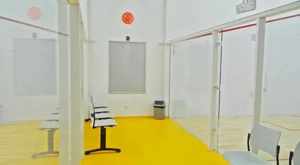 Squash Tarnowskie Góry: Najlepsze korty, ceny i rezerwacja online