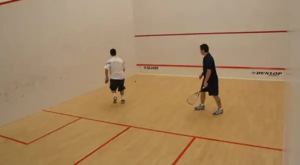 Squash Tychy: Korty, Ceny, Rezerwacja Twój Kompletny Przewodnik