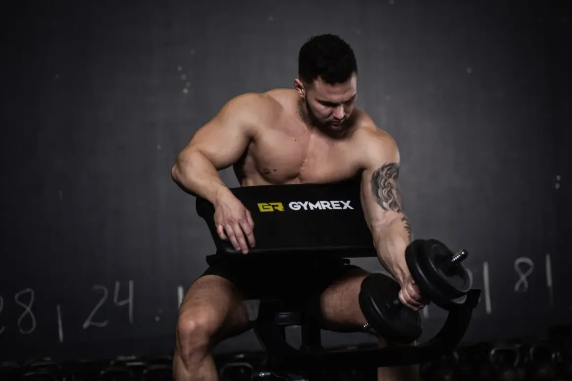 Jakie ćwiczenia na biceps? Efektywne metody na silne ramiona