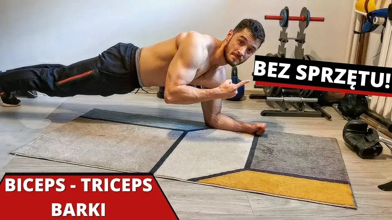 trening biceps&oacute;w w domu